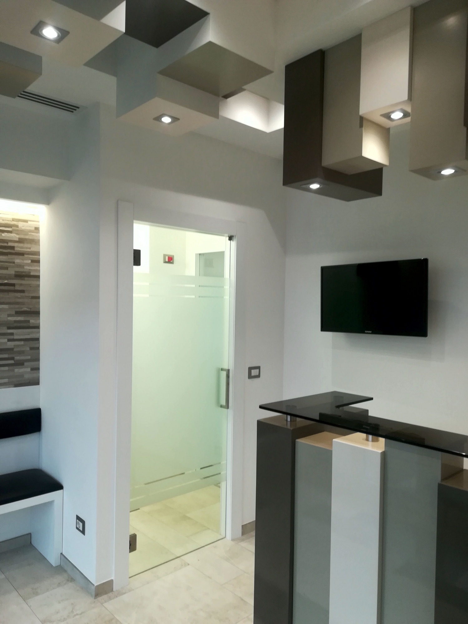 Reception studio dentistico - Architetto - progetto controsoffitto 