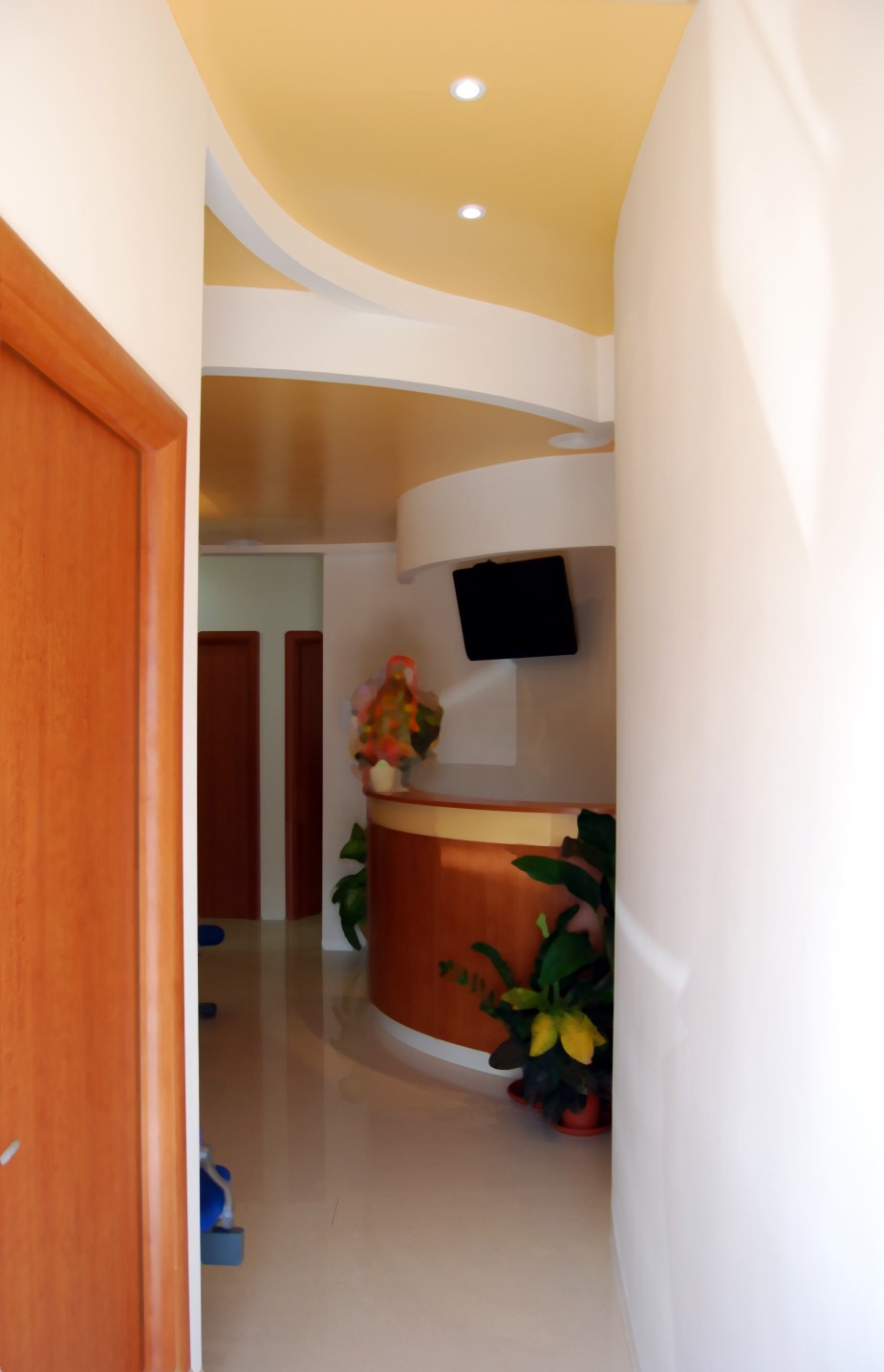 ./a76_studio-odontoiatrico-dott-f-manzi.html