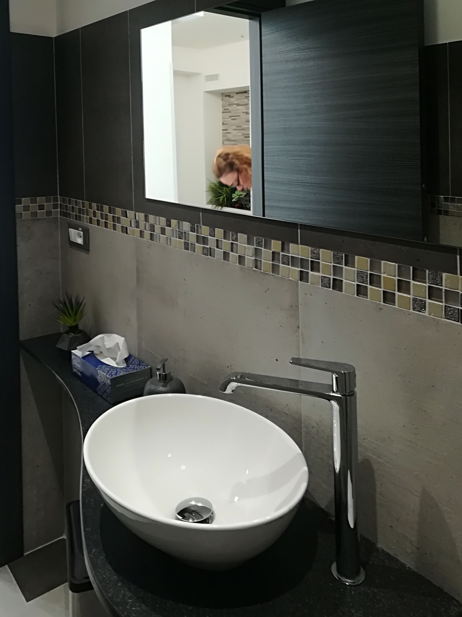 Bagno studio dentistico - progettazione e ristrutturazione - Architetto